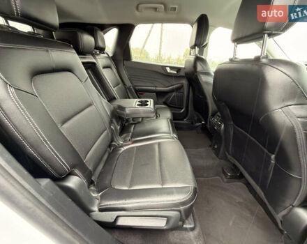 Форд Эскейп 2022 в Умани на Automoto.ua Белый Форд Эскейп, объемом двигателя 2 л и пробегом 100 тыс. км за 18000 $, фото 16 на Automoto.ua