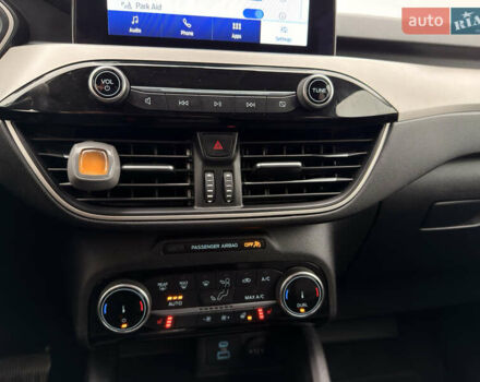 Форд Эскейп 2022 в Умани на Automoto.ua Белый Форд Эскейп, объемом двигателя 2 л и пробегом 100 тыс. км за 18000 $, фото 10 на Automoto.ua