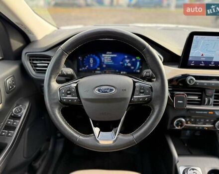 Білий Форд Ескейп, об'ємом двигуна 2.49 л та пробігом 63 тис. км за 30990 $, фото 22 на Automoto.ua