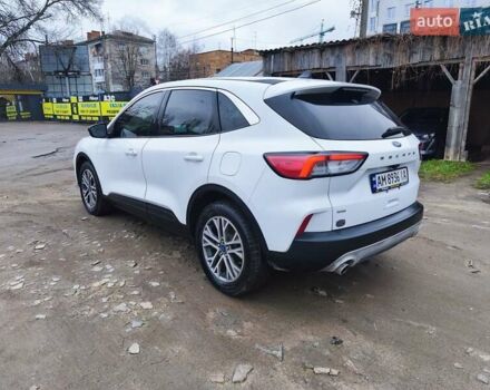 Белый Форд Эскейп, объемом двигателя 1.5 л и пробегом 93 тыс. км за 15700 $, фото 6 на Automoto.ua