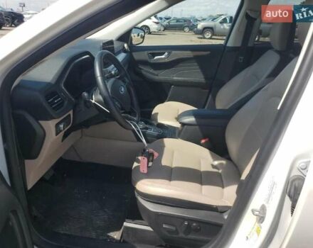 Білий Форд Ескейп, об'ємом двигуна 0 л та пробігом 92 тис. км за 11200 $, фото 7 на Automoto.ua