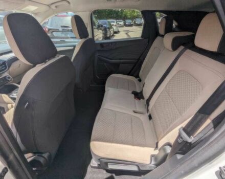 Белый Форд Эскейп, объемом двигателя 1.5 л и пробегом 21 тыс. км за 11200 $, фото 9 на Automoto.ua