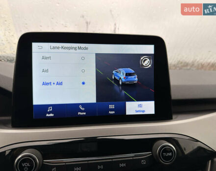 Форд Эскейп 2022 в Умани на Automoto.ua Белый Форд Эскейп, объемом двигателя 2 л и пробегом 100 тыс. км за 18000 $, фото 12 на Automoto.ua