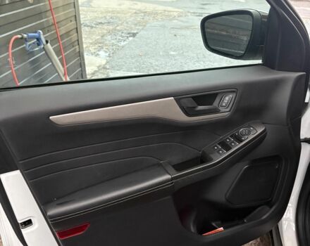 Белый Форд Эскейп, объемом двигателя 2.5 л и пробегом 69 тыс. км за 26500 $, фото 8 на Automoto.ua