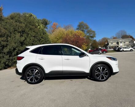 Білий Форд Ескейп, об'ємом двигуна 2 л та пробігом 28 тис. км за 9000 $, фото 7 на Automoto.ua