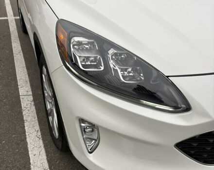 Белый Форд Эскейп, объемом двигателя 2.49 л и пробегом 62 тыс. км за 30000 $, фото 7 на Automoto.ua