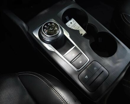 Білий Форд Ескейп, об'ємом двигуна 1.5 л та пробігом 17 тис. км за 4900 $, фото 9 на Automoto.ua