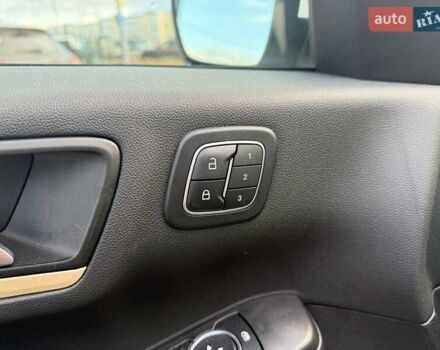 Білий Форд Ескейп, об'ємом двигуна 2.49 л та пробігом 63 тис. км за 30990 $, фото 15 на Automoto.ua