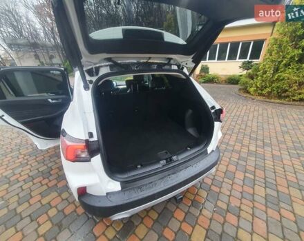 Белый Форд Эскейп, объемом двигателя 2.5 л и пробегом 15 тыс. км за 24500 $, фото 18 на Automoto.ua