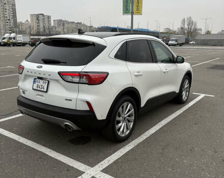 Белый Форд Эскейп, объемом двигателя 2.49 л и пробегом 62 тыс. км за 30000 $, фото 4 на Automoto.ua
