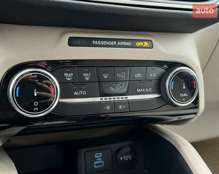 Білий Форд Ескейп, об'ємом двигуна 2.49 л та пробігом 88 тис. км за 24300 $, фото 12 на Automoto.ua