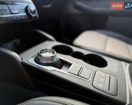 Білий Форд Ескейп, об'ємом двигуна 2.49 л та пробігом 63 тис. км за 30990 $, фото 27 на Automoto.ua