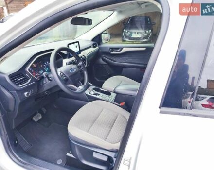 Белый Форд Эскейп, объемом двигателя 1.5 л и пробегом 93 тыс. км за 15700 $, фото 9 на Automoto.ua