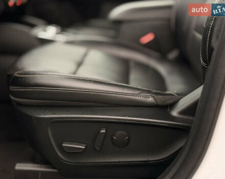 Форд Эскейп 2022 в Умани на Automoto.ua Белый Форд Эскейп, объемом двигателя 2 л и пробегом 100 тыс. км за 18000 $, фото 7 на Automoto.ua