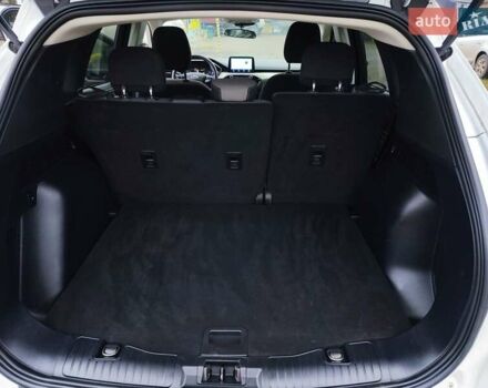 Белый Форд Эскейп, объемом двигателя 1.5 л и пробегом 93 тыс. км за 15700 $, фото 17 на Automoto.ua