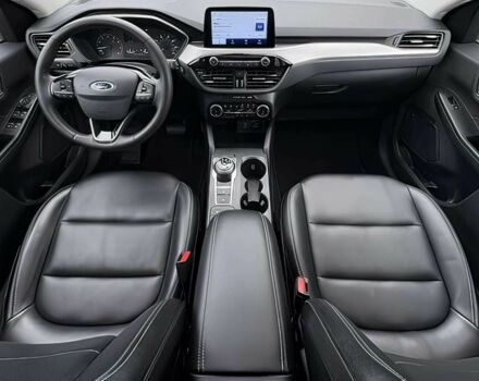 Білий Форд Ескейп, об'ємом двигуна 1.5 л та пробігом 12 тис. км за 13600 $, фото 11 на Automoto.ua