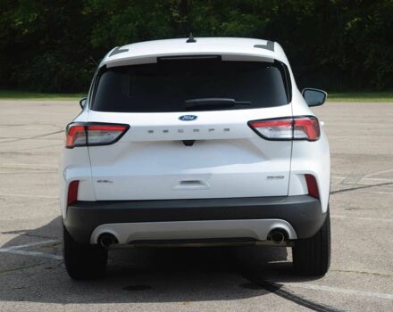 Білий Форд Ескейп, об'ємом двигуна 1.5 л та пробігом 17 тис. км за 4900 $, фото 4 на Automoto.ua