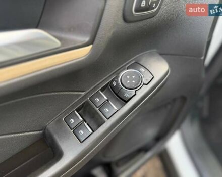 Білий Форд Ескейп, об'ємом двигуна 2.49 л та пробігом 63 тис. км за 30990 $, фото 14 на Automoto.ua