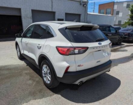 Белый Форд Эскейп, объемом двигателя 1.5 л и пробегом 21 тыс. км за 11200 $, фото 7 на Automoto.ua