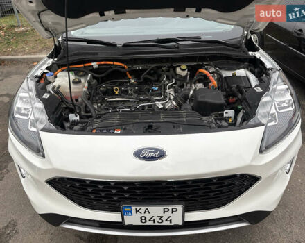 Белый Форд Эскейп, объемом двигателя 2.49 л и пробегом 62 тыс. км за 30000 $, фото 15 на Automoto.ua