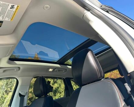 Білий Форд Ескейп, об'ємом двигуна 2 л та пробігом 28 тис. км за 9000 $, фото 11 на Automoto.ua