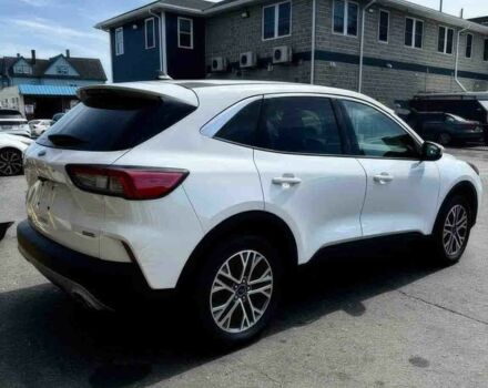 Белый Форд Эскейп, объемом двигателя 2 л и пробегом 15 тыс. км за 12600 $, фото 5 на Automoto.ua