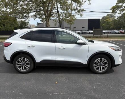 Білий Форд Ескейп, об'ємом двигуна 1.5 л та пробігом 12 тис. км за 13600 $, фото 7 на Automoto.ua