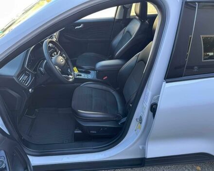 Білий Форд Ескейп, об'ємом двигуна 2 л та пробігом 28 тис. км за 9000 $, фото 8 на Automoto.ua