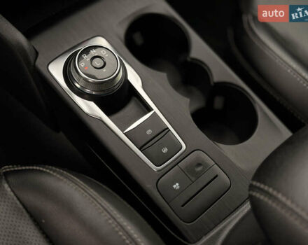 Форд Эскейп 2022 в Умани на Automoto.ua Белый Форд Эскейп, объемом двигателя 2 л и пробегом 100 тыс. км за 18000 $, фото 9 на Automoto.ua