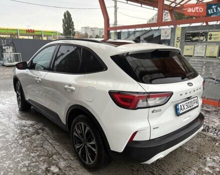 Белый Форд Эскейп, объемом двигателя 2.5 л и пробегом 69 тыс. км за 27000 $, фото 2 на Automoto.ua