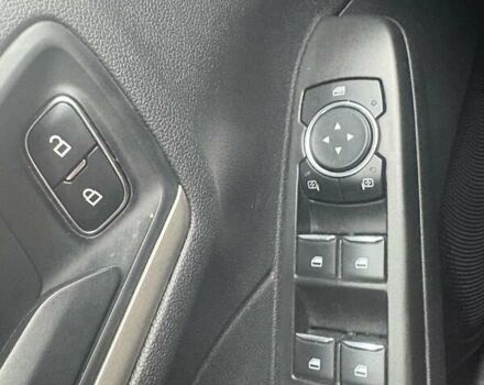 Белый Форд Эскейп, объемом двигателя 2.5 л и пробегом 69 тыс. км за 27000 $, фото 9 на Automoto.ua