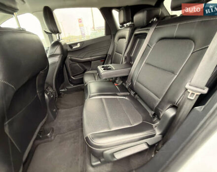 Форд Эскейп 2022 в Умани на Automoto.ua Белый Форд Эскейп, объемом двигателя 2 л и пробегом 100 тыс. км за 18000 $, фото 15 на Automoto.ua