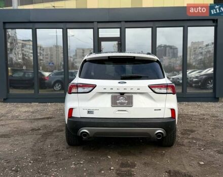 Білий Форд Ескейп, об'ємом двигуна 2.49 л та пробігом 63 тис. км за 30990 $, фото 4 на Automoto.ua