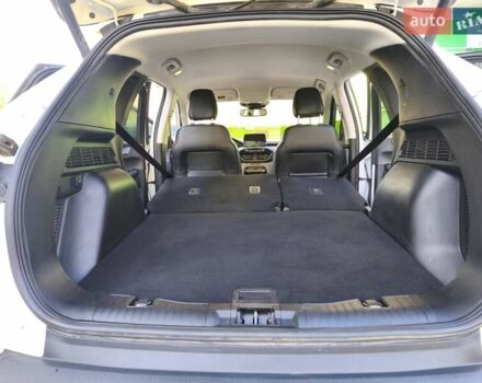 Белый Форд Эскейп, объемом двигателя 2.5 л и пробегом 166 тыс. км за 23900 $, фото 40 на Automoto.ua