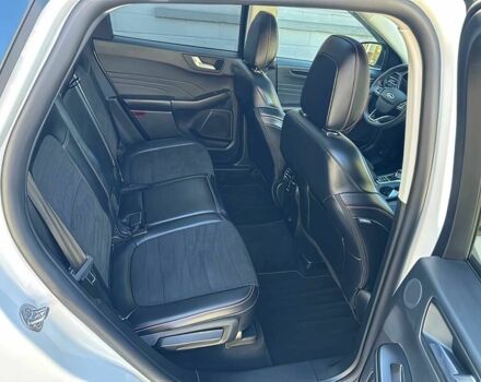 Білий Форд Ескейп, об'ємом двигуна 2 л та пробігом 28 тис. км за 9000 $, фото 14 на Automoto.ua