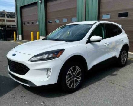 Белый Форд Эскейп, объемом двигателя 2 л и пробегом 15 тыс. км за 12600 $, фото 2 на Automoto.ua