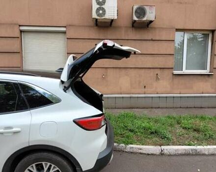 Белый Форд Эскейп, объемом двигателя 1.5 л и пробегом 100 тыс. км за 18350 $, фото 19 на Automoto.ua
