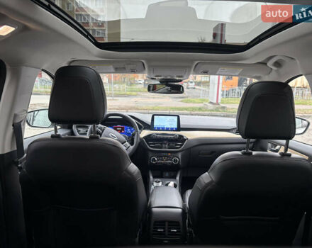 Белый Форд Эскейп, объемом двигателя 2.49 л и пробегом 62 тыс. км за 30000 $, фото 16 на Automoto.ua