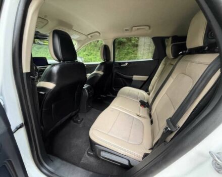 Белый Форд Эскейп, объемом двигателя 2 л и пробегом 17 тыс. км за 12400 $, фото 12 на Automoto.ua