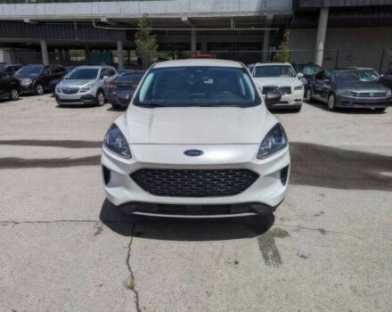 Белый Форд Эскейп, объемом двигателя 1.5 л и пробегом 21 тыс. км за 11200 $, фото 1 на Automoto.ua