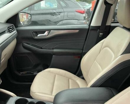 Белый Форд Эскейп, объемом двигателя 2.5 л и пробегом 46 тыс. км за 22600 $, фото 3 на Automoto.ua