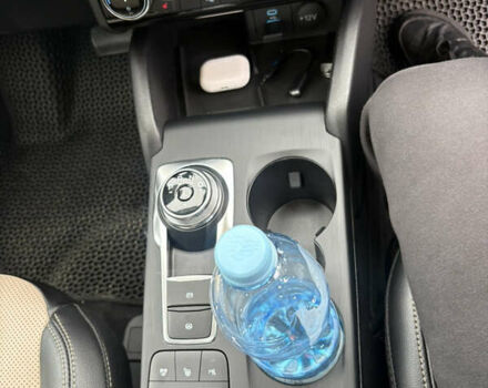 Белый Форд Эскейп, объемом двигателя 2.49 л и пробегом 62 тыс. км за 30000 $, фото 24 на Automoto.ua