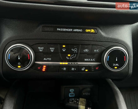 Белый Форд Эскейп, объемом двигателя 2.5 л и пробегом 28 тыс. км за 26600 $, фото 23 на Automoto.ua