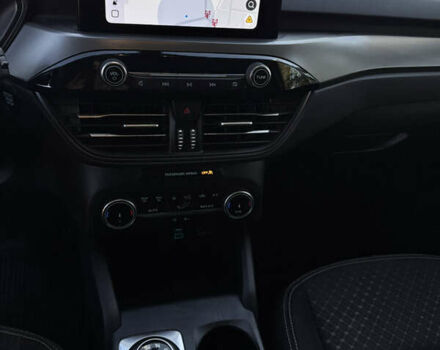 Білий Форд Ескейп, об'ємом двигуна 1.5 л та пробігом 69 тис. км за 20000 $, фото 14 на Automoto.ua