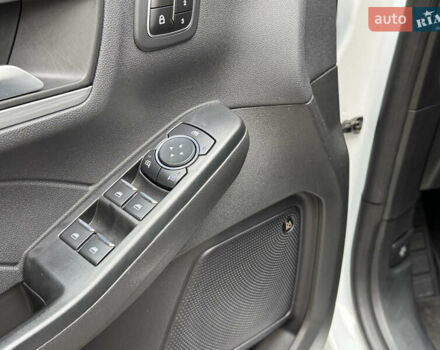 Білий Форд Ескейп, об'ємом двигуна 2.5 л та пробігом 120 тис. км за 26900 $, фото 23 на Automoto.ua