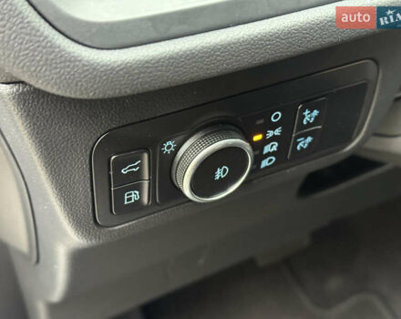 Білий Форд Ескейп, об'ємом двигуна 2.5 л та пробігом 120 тис. км за 26900 $, фото 26 на Automoto.ua