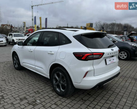 Белый Форд Эскейп, объемом двигателя 2.5 л и пробегом 28 тыс. км за 26600 $, фото 2 на Automoto.ua