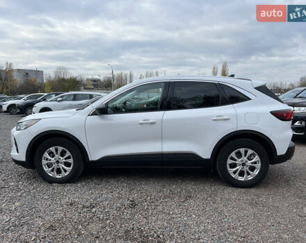 Белый Форд Эскейп, объемом двигателя 1.5 л и пробегом 52 тыс. км за 18900 $, фото 8 на Automoto.ua