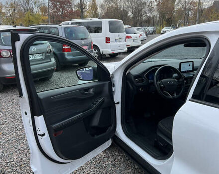 Белый Форд Эскейп, объемом двигателя 1.5 л и пробегом 52 тыс. км за 18900 $, фото 9 на Automoto.ua