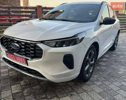 Білий Форд Ескейп, об'ємом двигуна 1.5 л та пробігом 14 тис. км за 17900 $, фото 1 на Automoto.ua